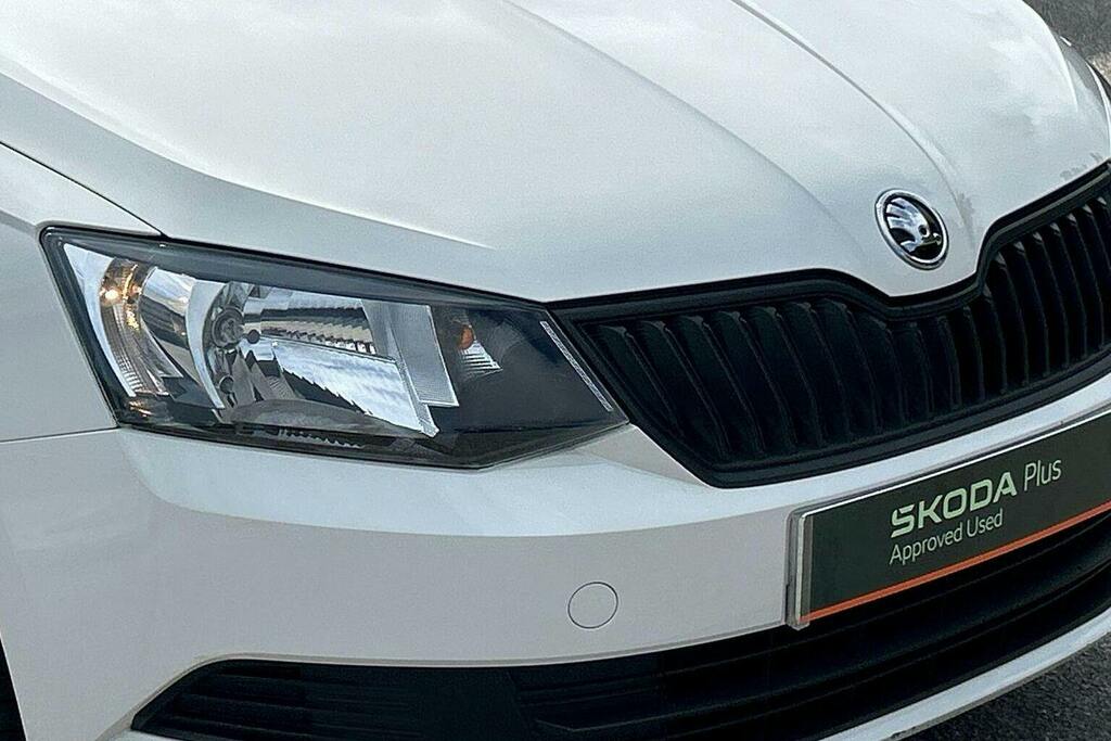 Skoda Fabia Colour Edition 1.0 Tsi 95 Ps 5G Man White #33