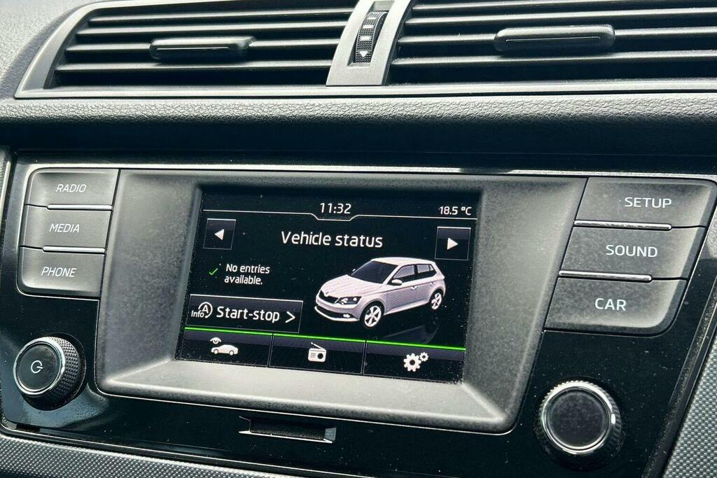 Skoda Fabia Colour Edition 1.0 Tsi 95 Ps 5G Man White #20