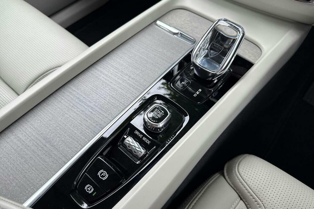 Volvo XC60 2.0H T8 Twin Engine 11.6Kwh Inscription Awd E Black #45