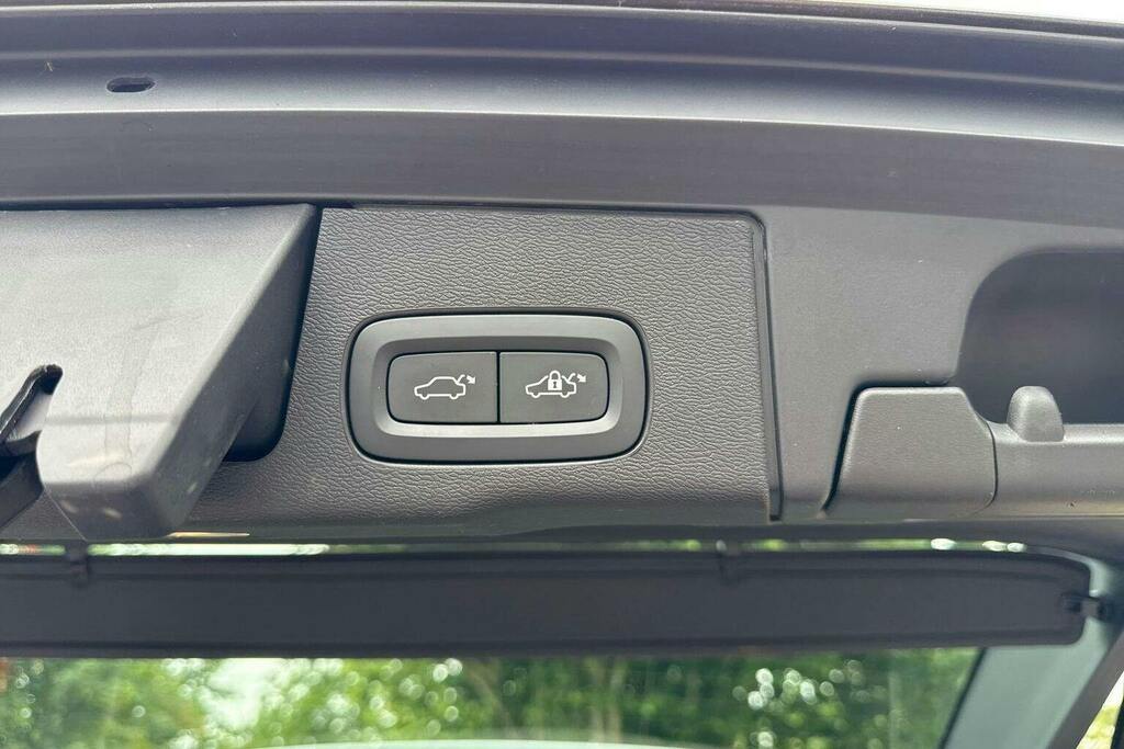 Volvo XC60 2.0H T8 Twin Engine 11.6Kwh Inscription Awd E Black #68