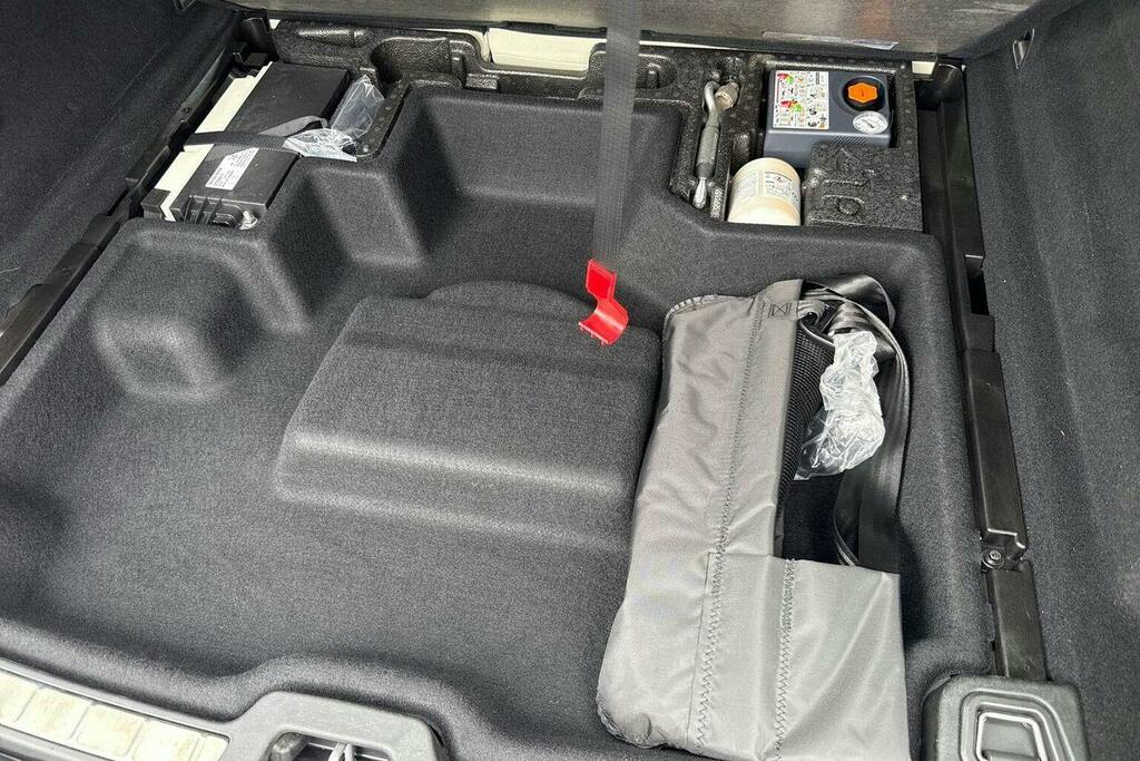 Volvo XC60 2.0H T8 Twin Engine 11.6Kwh Inscription Awd E Black #67