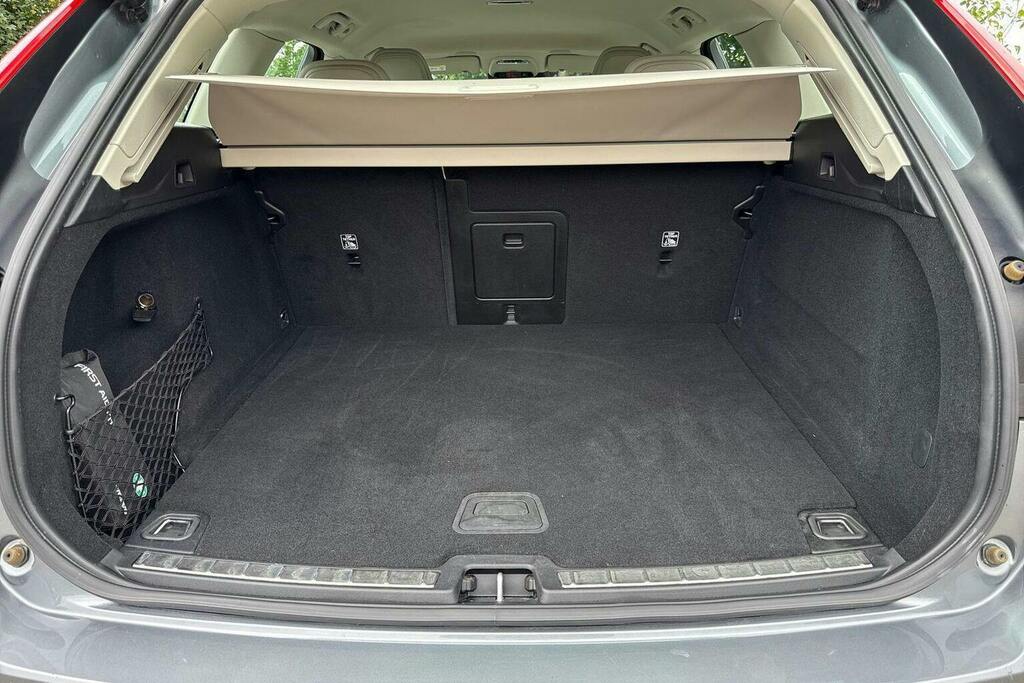 Volvo XC60 2.0H T8 Twin Engine 11.6Kwh Inscription Awd E Black #18