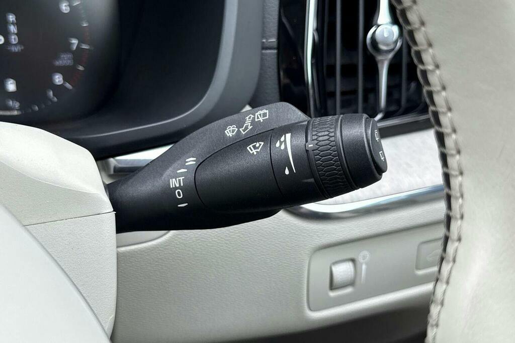 Volvo XC60 2.0H T8 Twin Engine 11.6Kwh Inscription Awd E Black #46