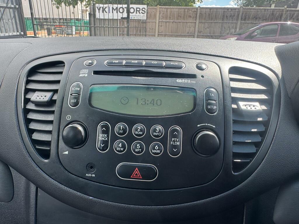 Hyundai I10 Hatchback Silver #32