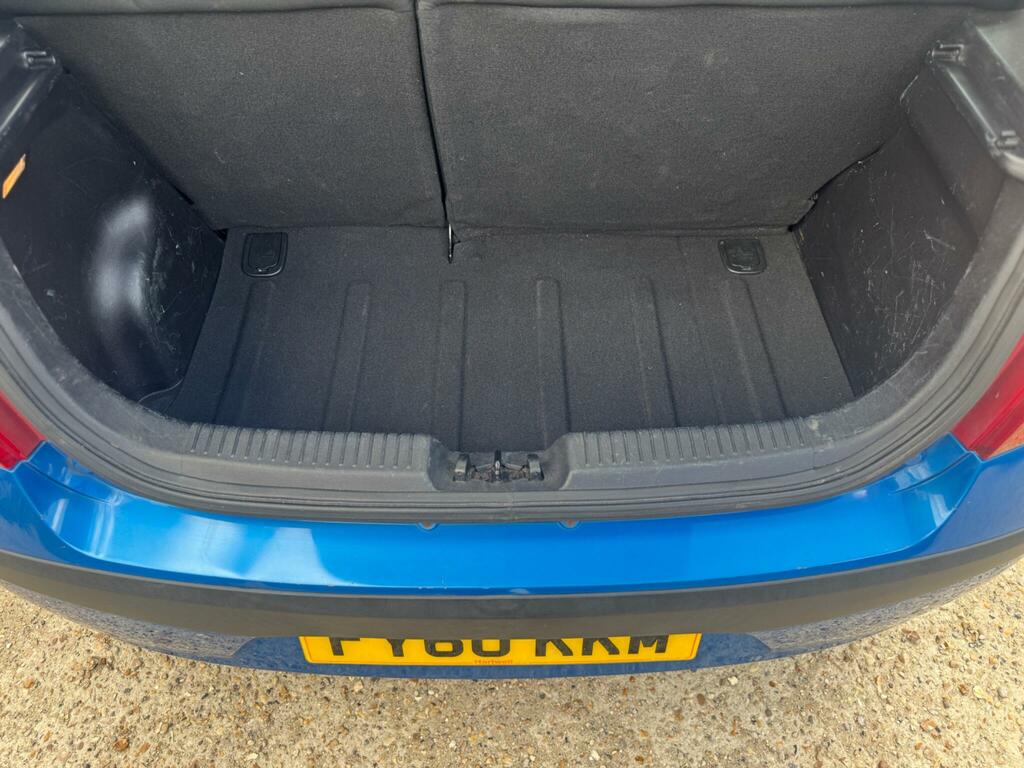 Hyundai I10 Hatchback Silver #8