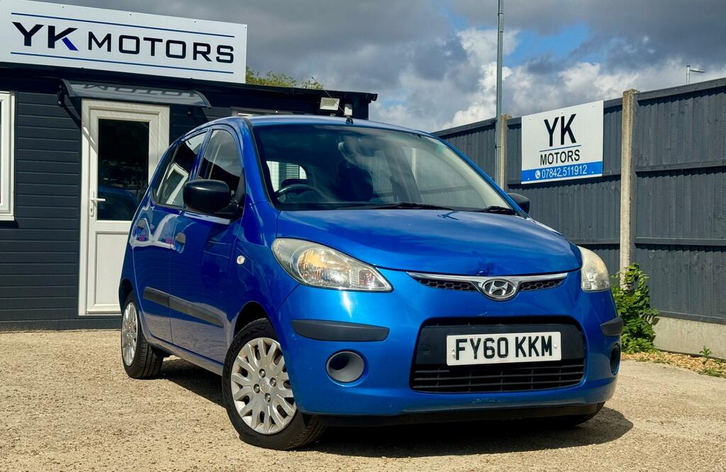 Hyundai I10 Hatchback Silver #34