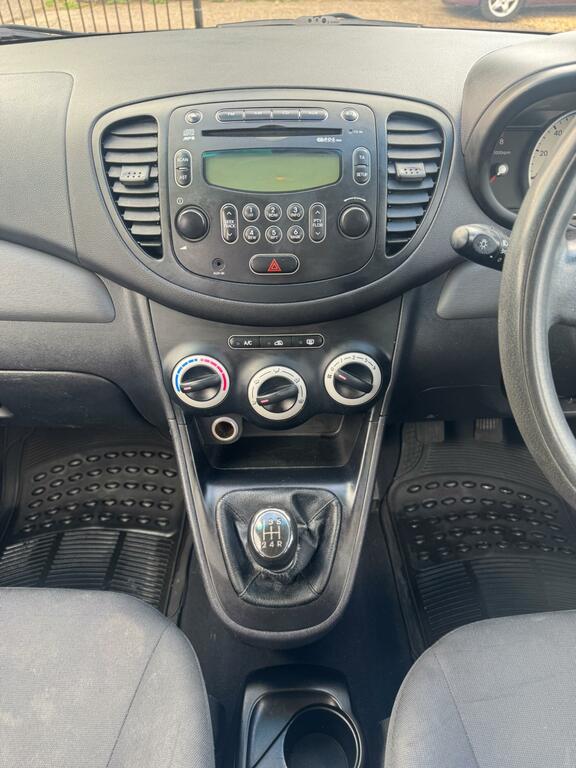 Hyundai I10 Hatchback Silver #30
