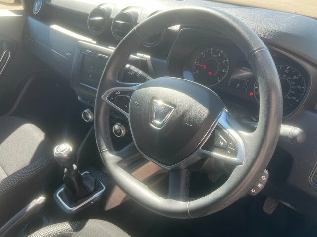Dacia Duster Hatchback White #6
