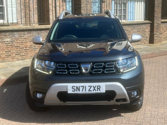Dacia Duster Hatchback White #2