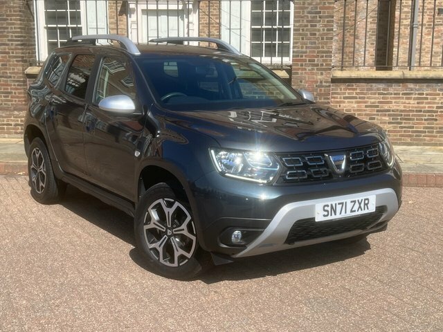 Dacia Duster Hatchback White #1
