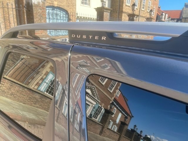 Dacia Duster Hatchback White #17
