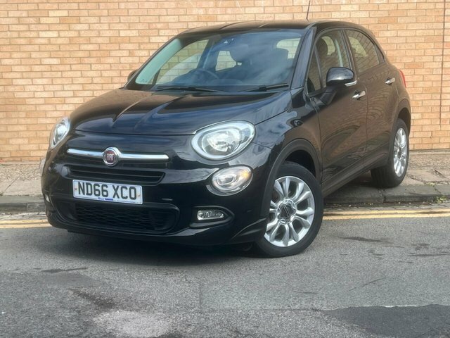Fiat 500X 2017 1.6 E-torq Pop Star Suv Eur Black #3