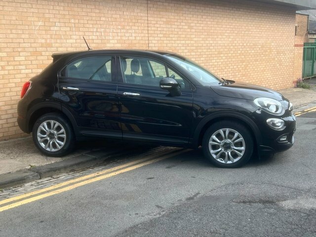 Fiat 500X 2017 1.6 E-torq Pop Star Suv Eur Black #4