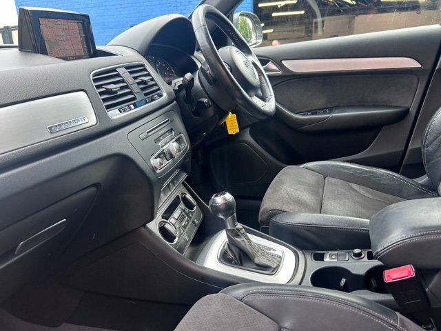 Audi Q3 Estate Black #33