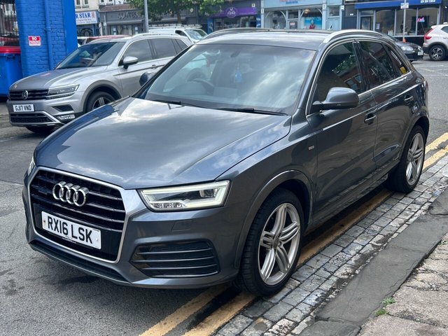 Audi Q3 Estate Black #7