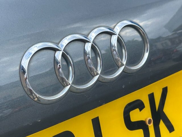 Audi Q3 Estate Black #13