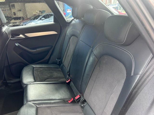 Audi Q3 Estate Black #31