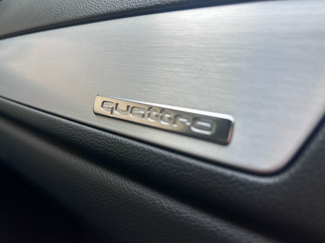Audi Q3 Estate Black #23