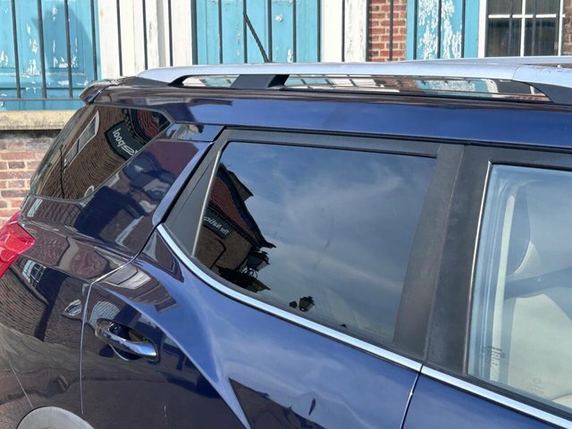 SsangYong Tivoli XLV 2016 1.6L 113 Bhp Blue #6