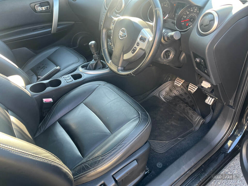 Nissan Qashqai+2 1.5 Dci 110 Tekna Black #3