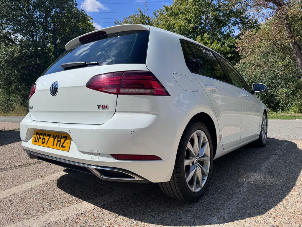 Volkswagen Golf 1.6 Tdi Bluemotion Tech Gt Hatchback DF67YHZ White #6