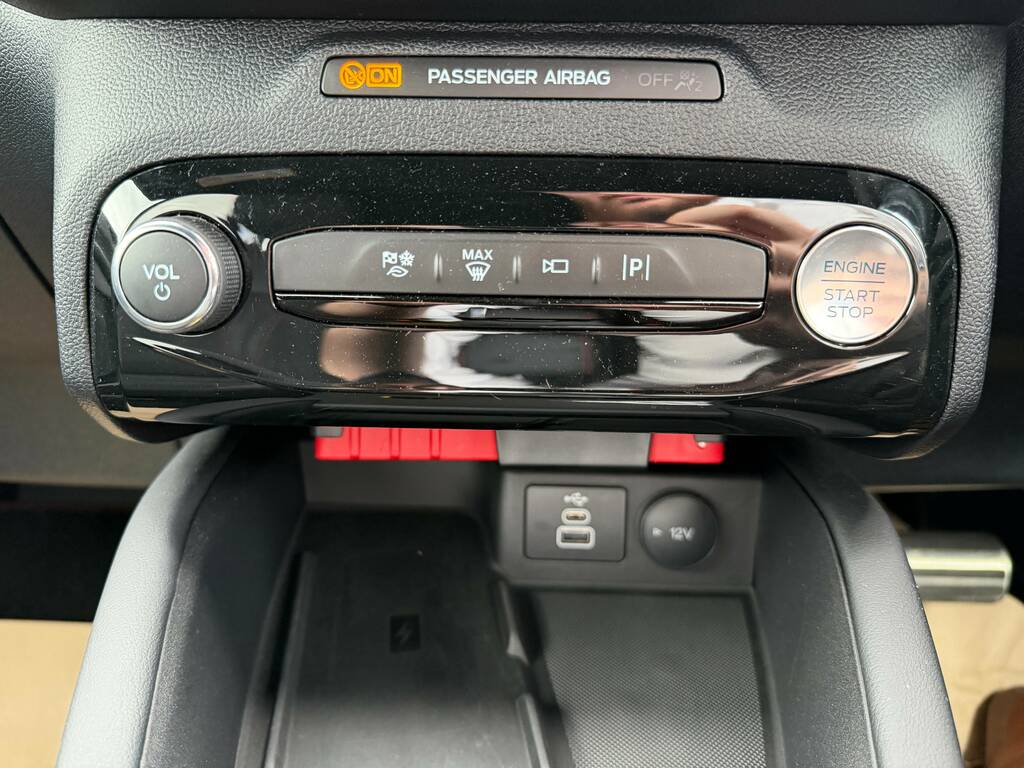 Ford Kuga St-line 2.5 180Ps Fhev Full Hybrid LC26WPM Black #6