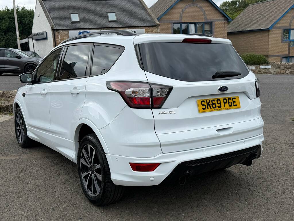 Ford Kuga St-line Tdci 2.0 150Ps SK69PGE White #4