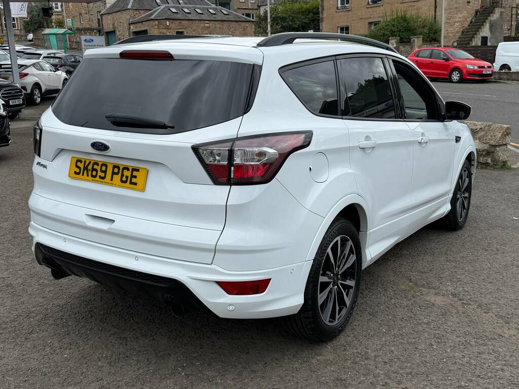 Ford Kuga St-line Tdci 2.0 150Ps SK69PGE White #2
