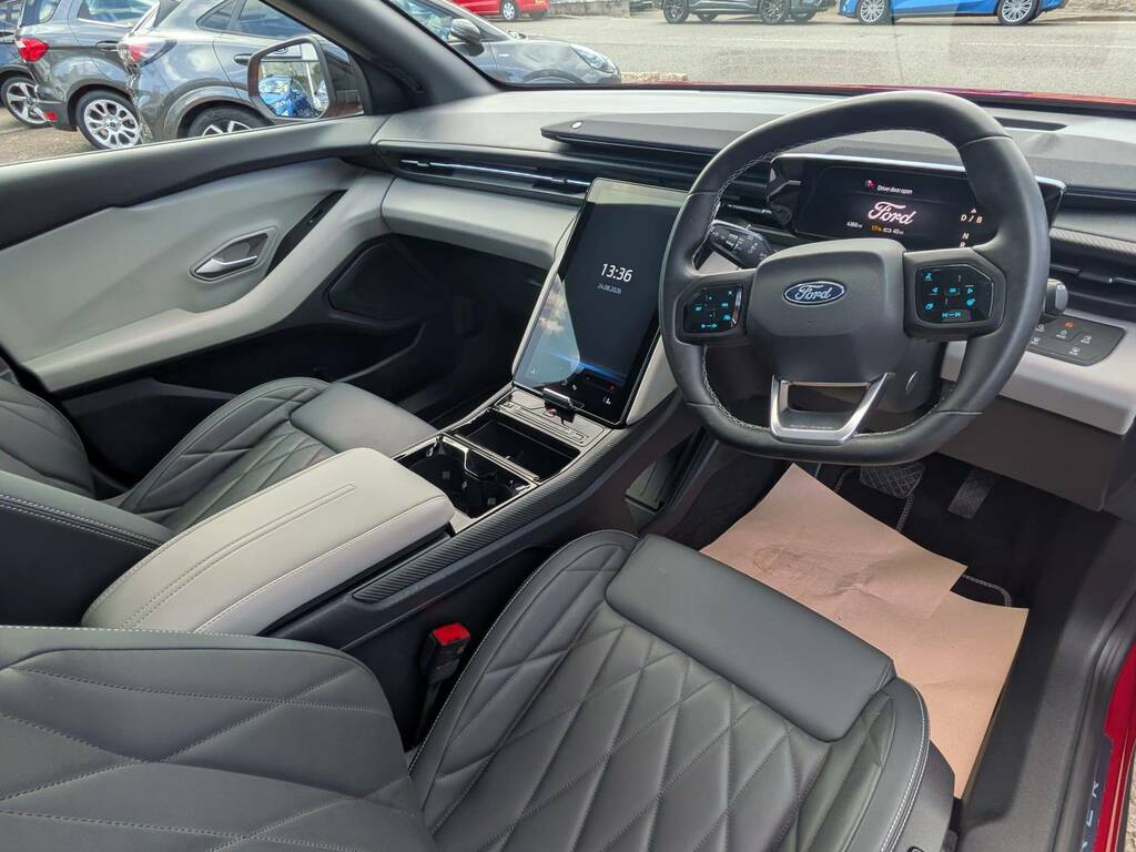 Ford Explorer Premium 286Ps Red #2