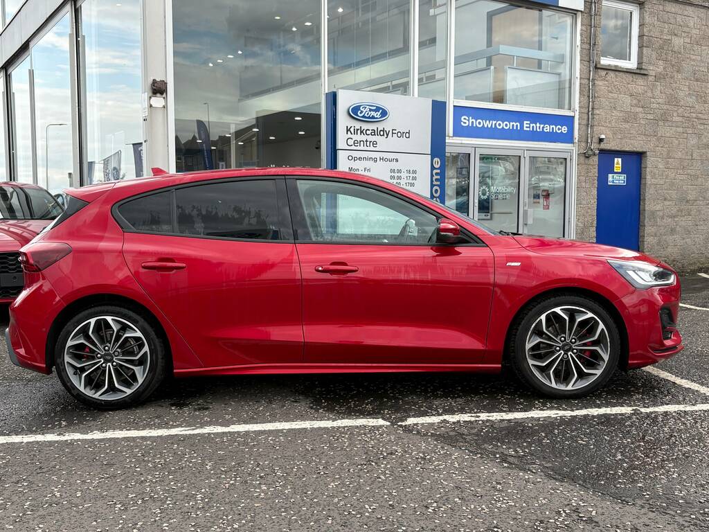 Ford Focus St-line X 1.0L Ecoboost Mhev 155 WN73BVE Red #2