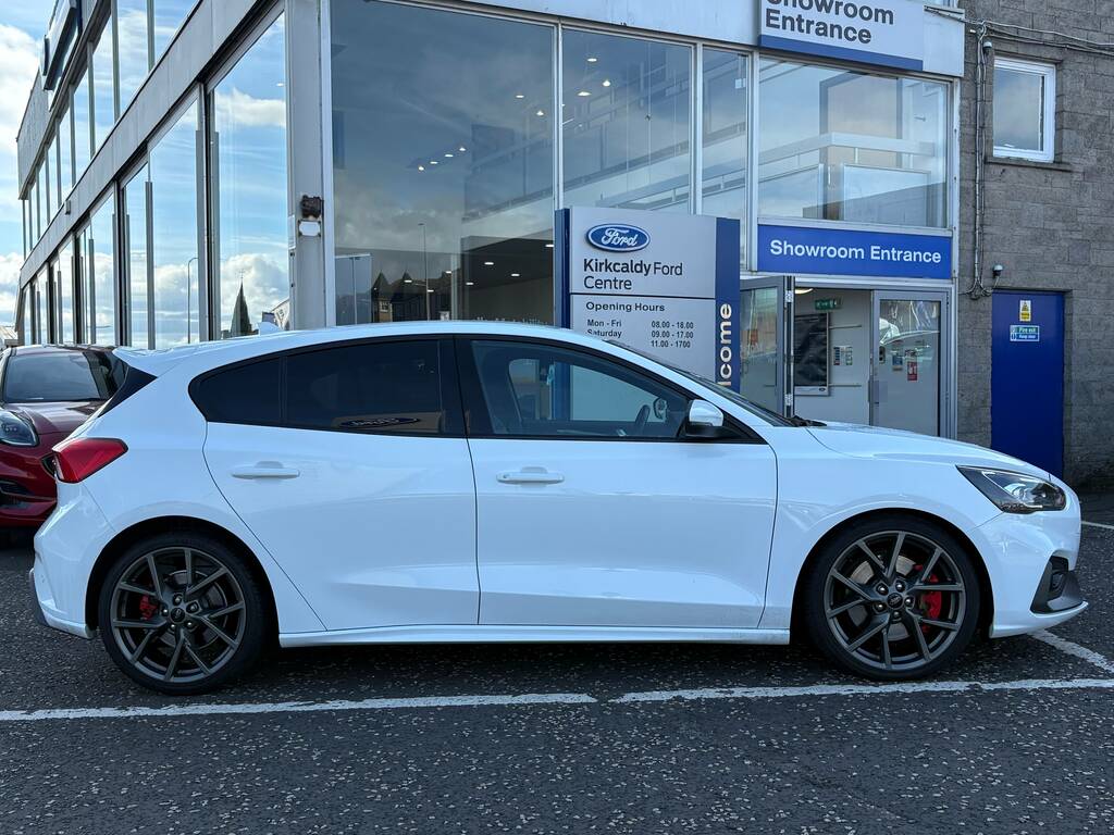 Ford Focus St Ecoblue WN70WDO White #2