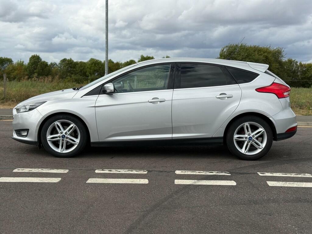 Ford Focus Hatchback 1.5 Tdci Zetec Powershift Euro 6 Ss 5 BT16XSU Silver #5