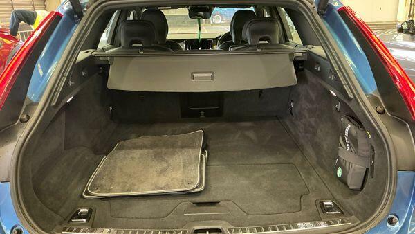 Volvo V90 2.0 D4 R-design Euro 6 Ss Blue #5
