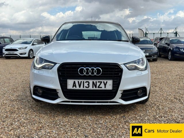 Audi A1 Tfsi Amplified Edition Sportback AV13NZY White #2