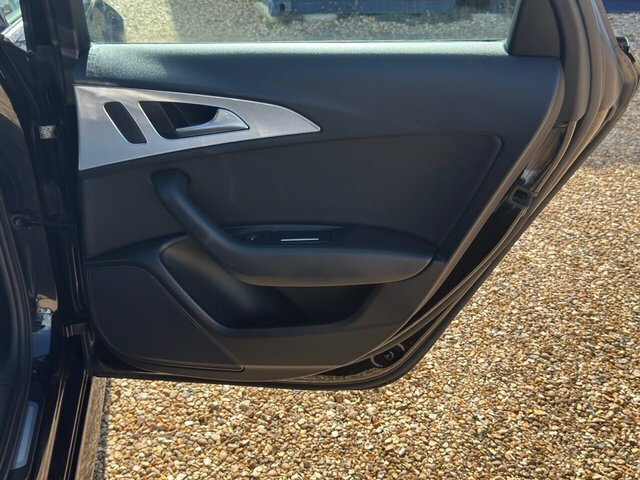 Audi A6 Avant Se Executive Black #24