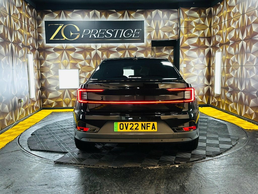 Polestar 2 Hatchback OV22NFA Black #4