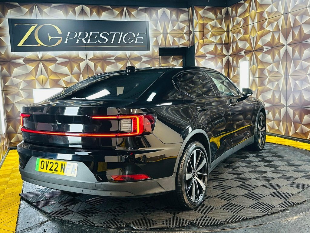 Polestar 2 Hatchback OV22NFA Black #6
