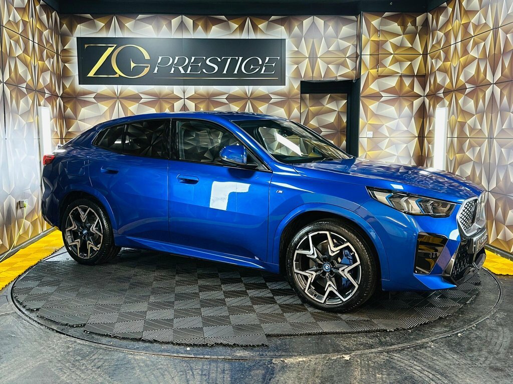 BMW iX2 Suv Blue