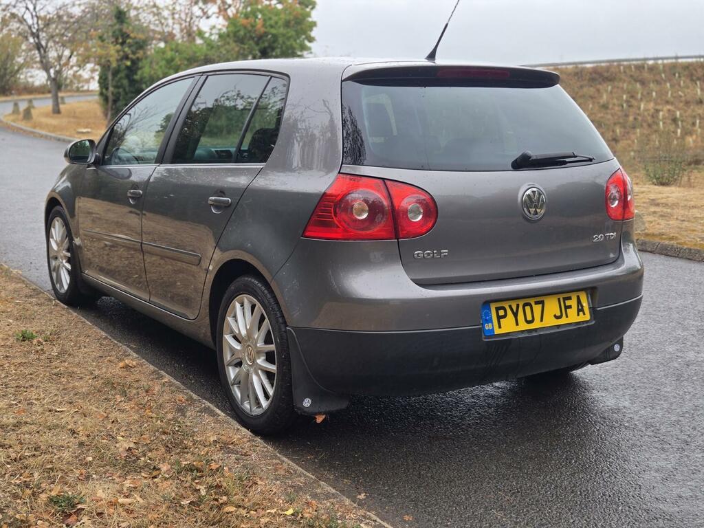 Volkswagen Golf S Red #9