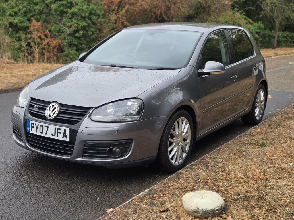Volkswagen Golf S Red #2
