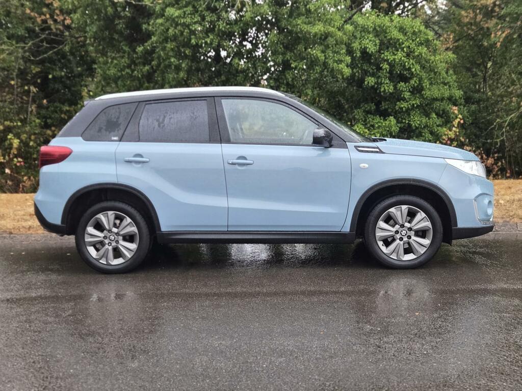 Suzuki Vitara Hatchback White #7