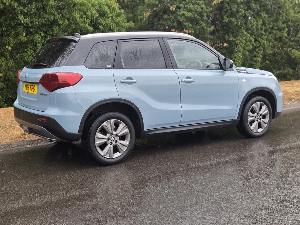 Suzuki Vitara Hatchback White #8