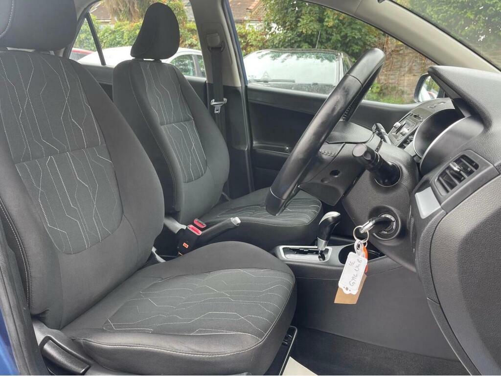 Kia Picanto Hatchback Red #12