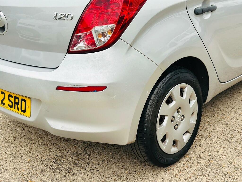 Hyundai I20 Active Silver #17