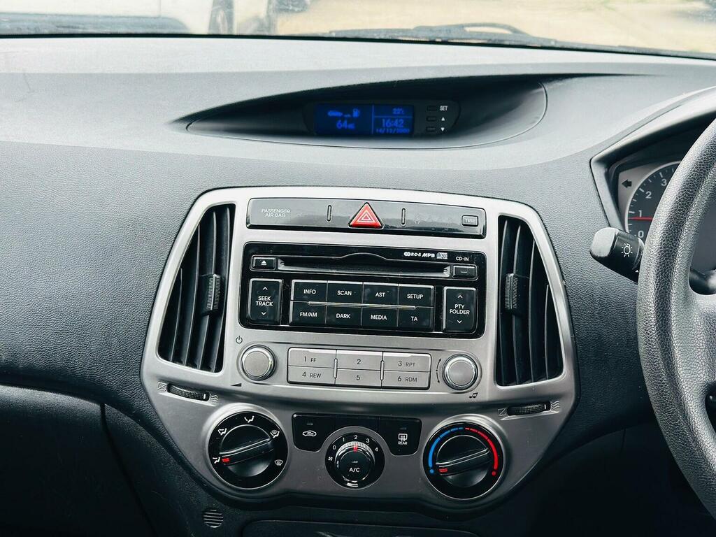 Hyundai I20 Active Silver #25