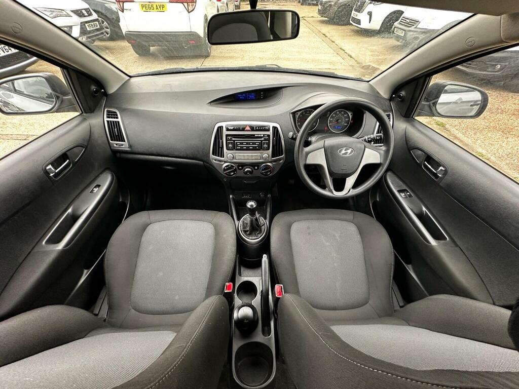 Hyundai I20 Active Silver #24