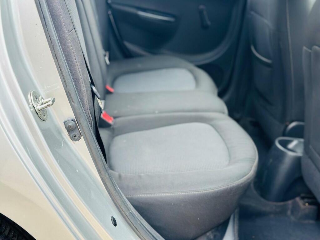 Hyundai I20 Active Silver #28