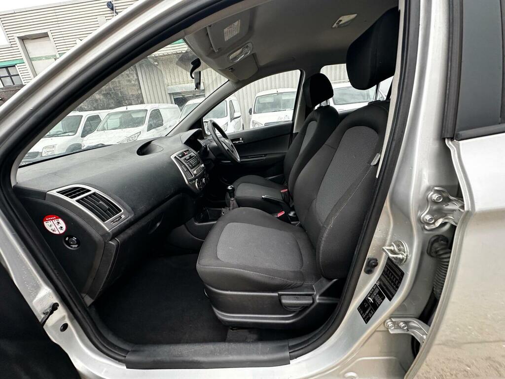 Hyundai I20 Active Silver #37
