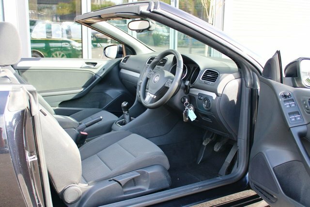 Volkswagen Golf 1.6 Tdi Bluemotion Tech Se Cabriolet Ma Black #6
