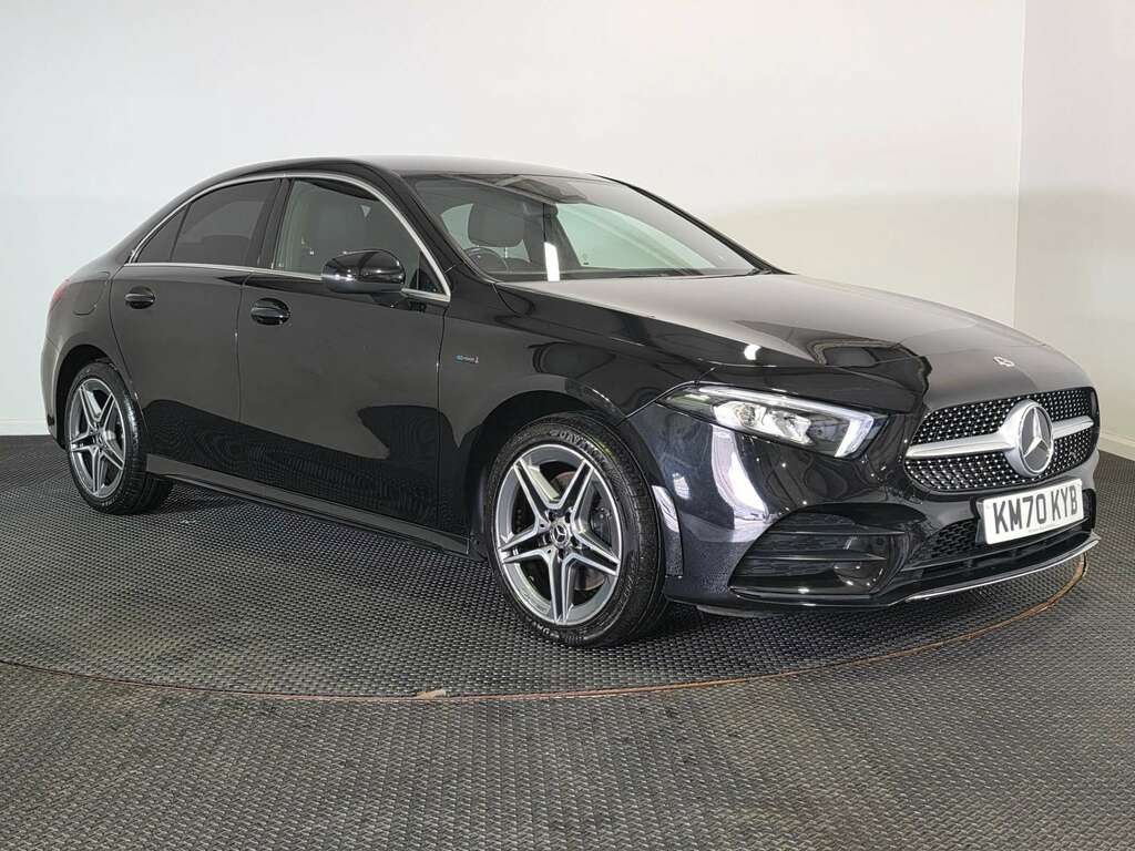 Mercedes-Benz A Class 1.3 A250e 15.6Kwh Amg Line Saloon Plug- Black